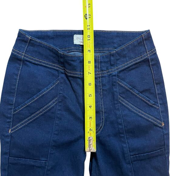 Pilcro Bell Bottom Jeans - Picture 5 of 9